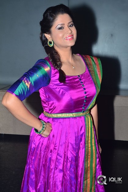 Shilpa-Chakravarthy-At-Arjun-Reddy-Movie-Pre-Release-Function